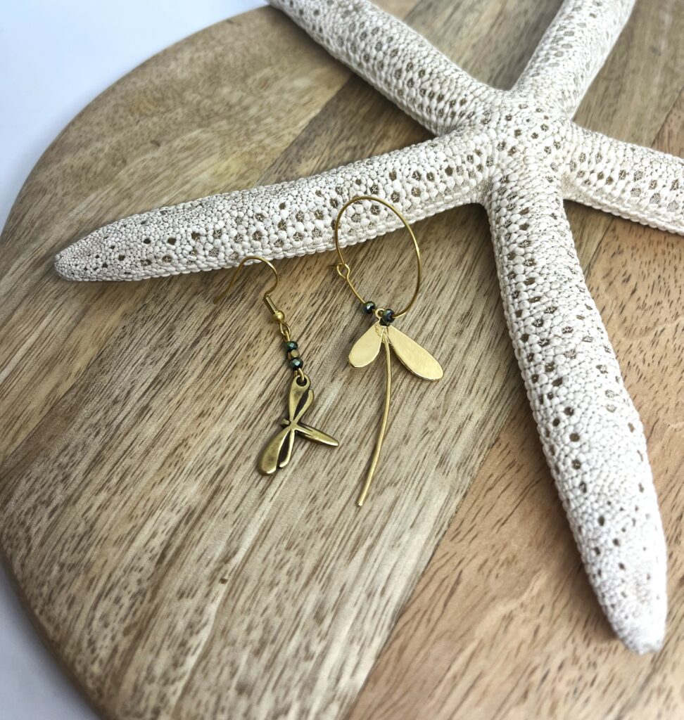 LIBELLULE - LzaCréa Boucles d'Oreilles Asymétriques Petites Libellules