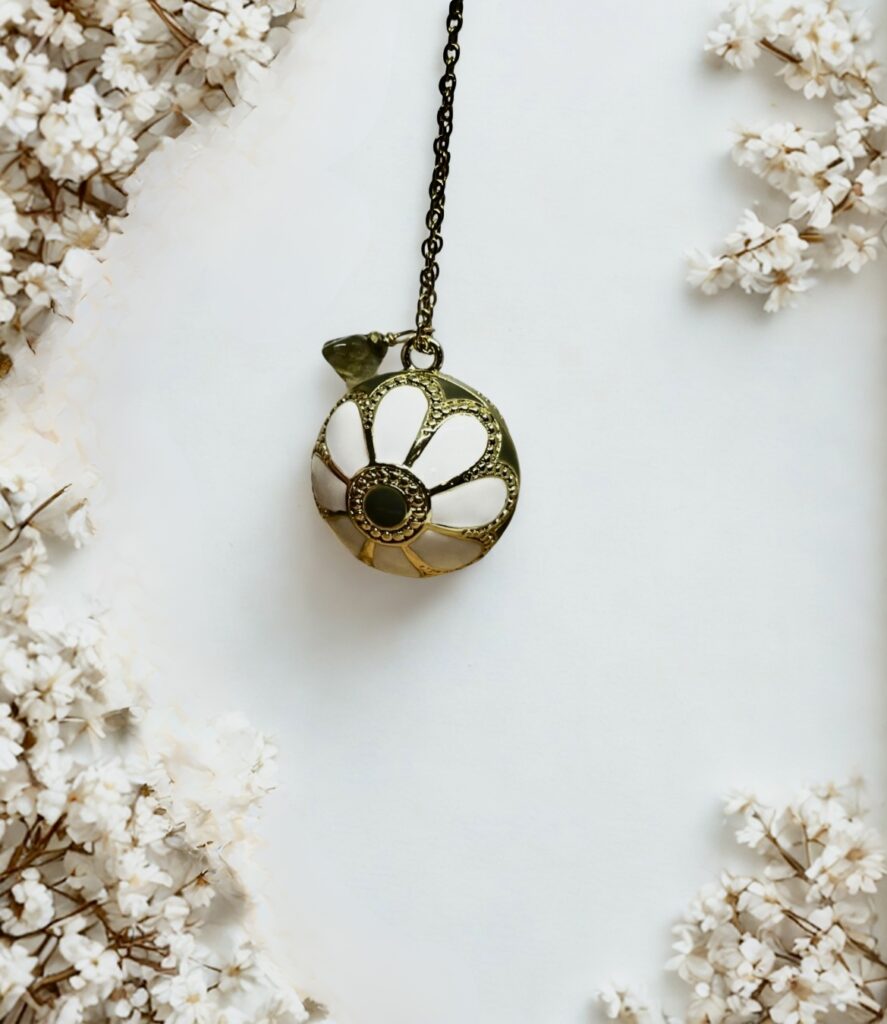 Bola de Grossesse Fleur blanche *personnalisable*