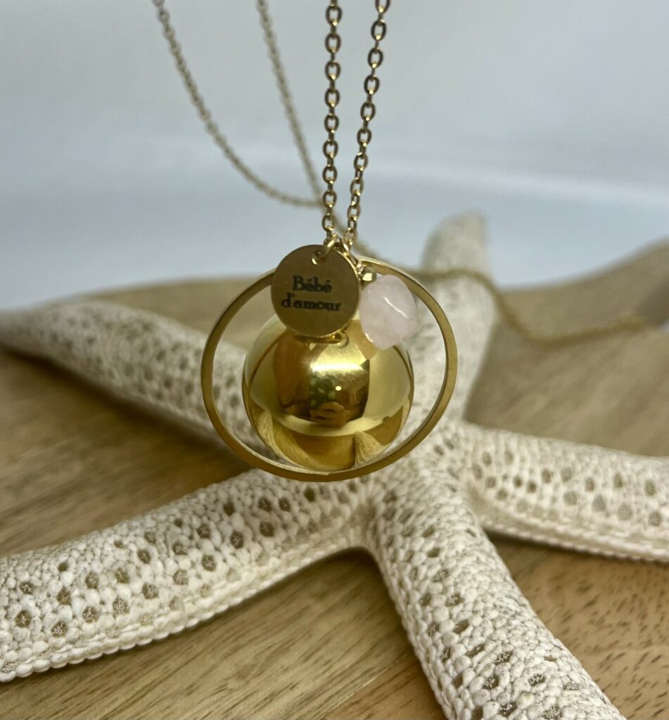 Bola de grossesse quartz rose et médaille gravée Bébé d'amour