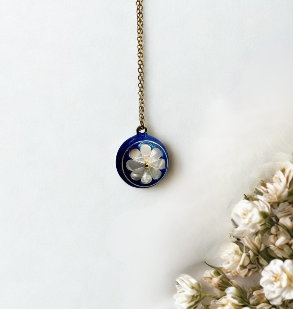 Bola bleu nacré - LzaCréa