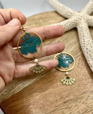 Boucles d'Oreilles Fleur d'Hibiscus